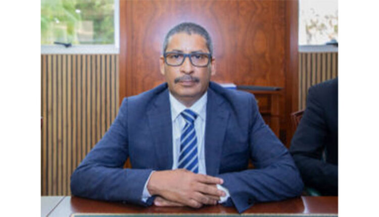 Le ministre de l’Équipement se rend en Guinée équatoriale